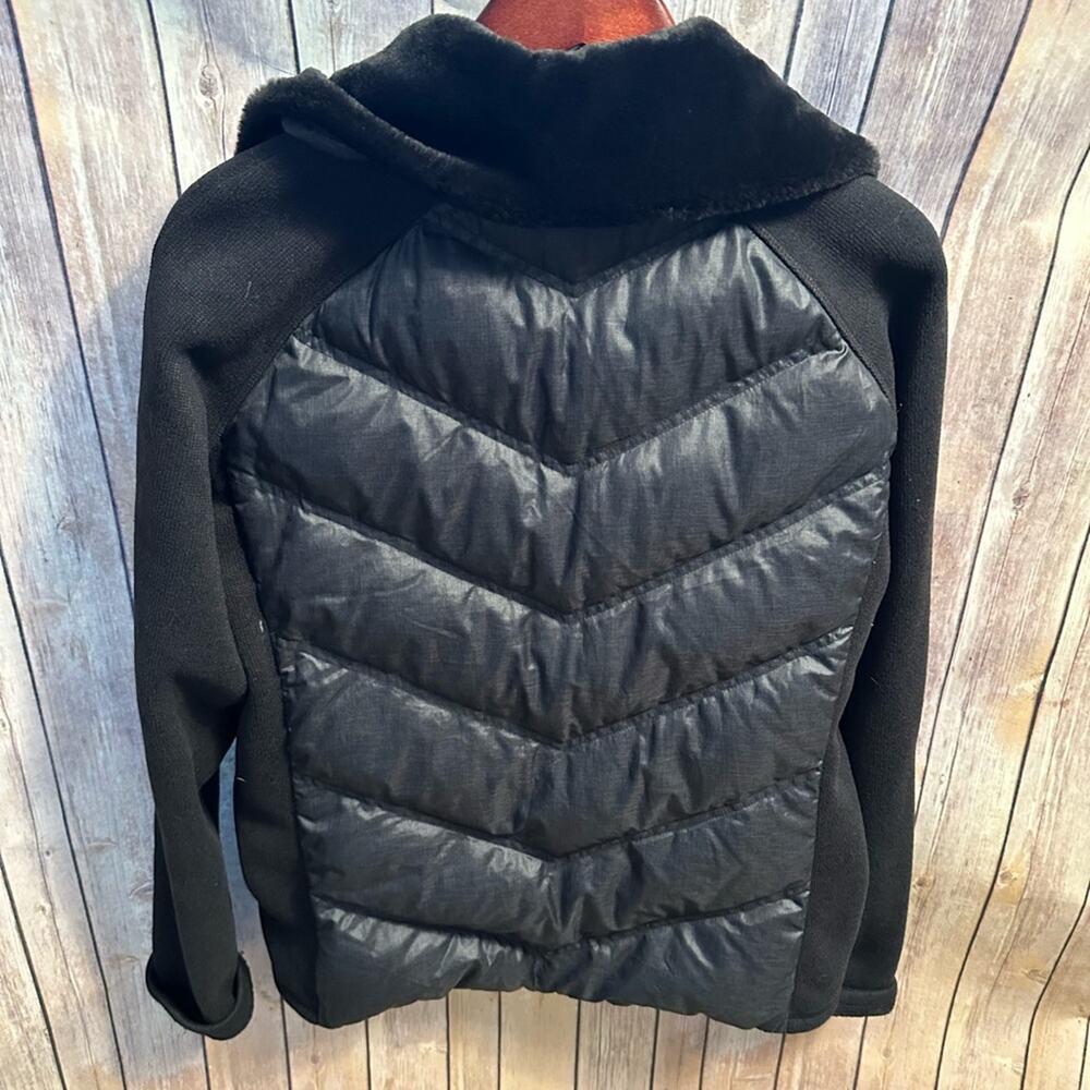 Marmot Women’s Black Puffer Jacket with Fur Collar XL, EUC - Picture 3 of 9